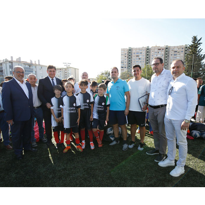 Karşıyaka Belediyesi’nden Amatör Spor Kulüplerine Destek